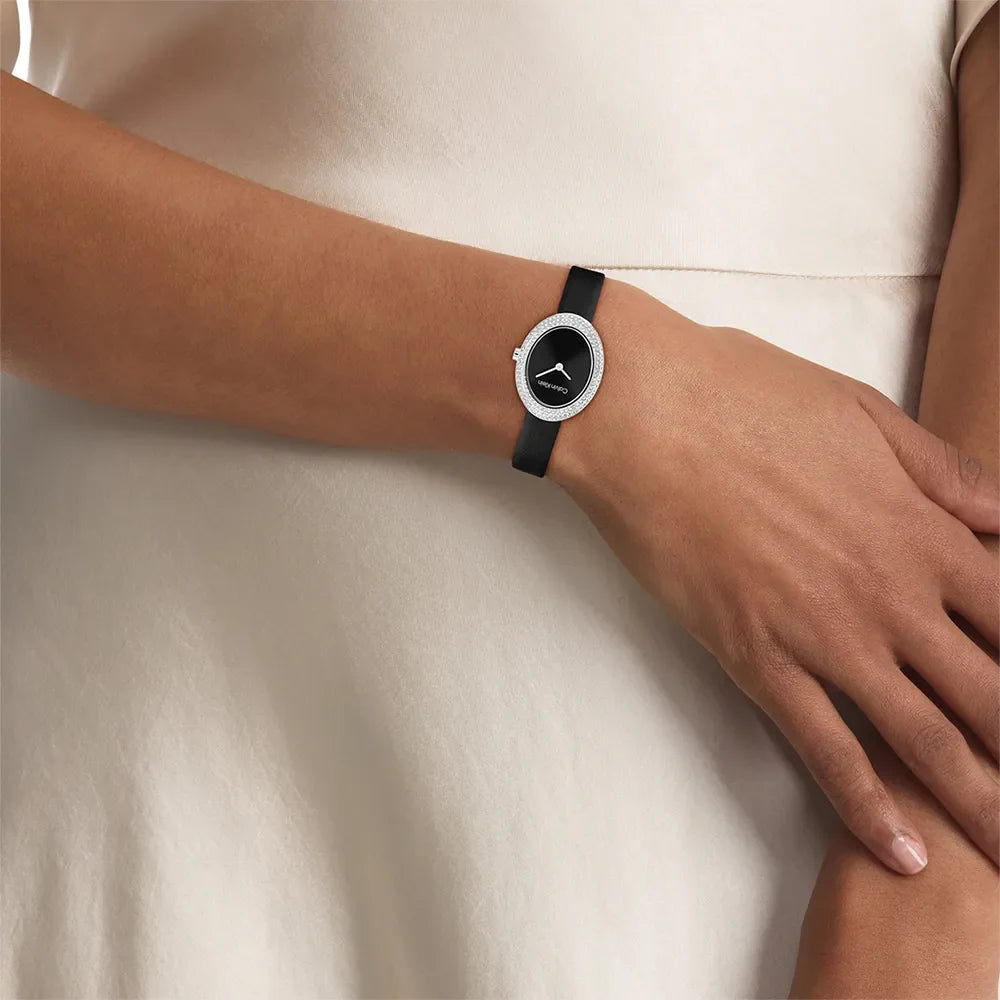 CALVIN KLEIN Montre CALVIN KLEIN Femme Twisted Bezel en Cuir Noir 25100145