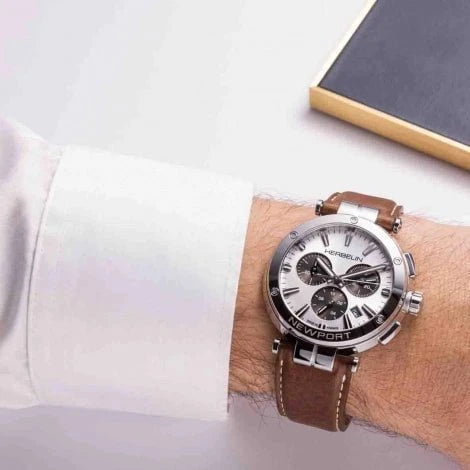 MICHEL HERBELIN Montre HERBELIN Homme Newport Chronographe en Cuir 37658AP42MA