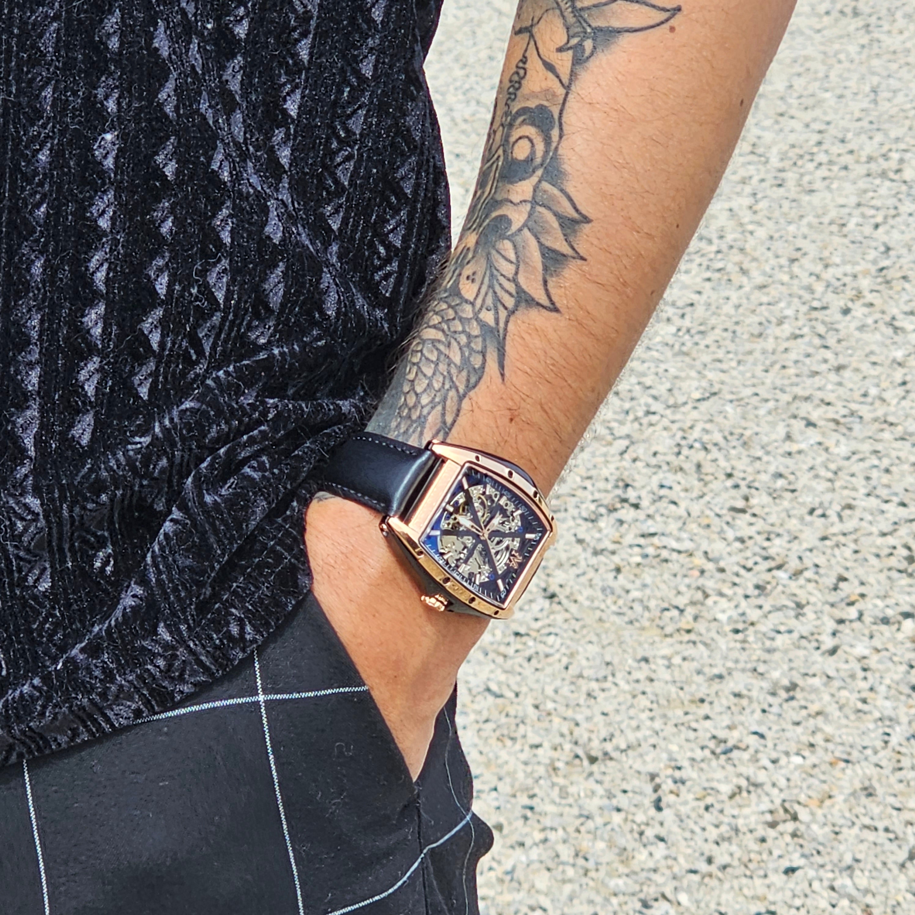 MONTIGNAC Montre MONTIGNAC Automatique Homme en Cuir Noir MOW201