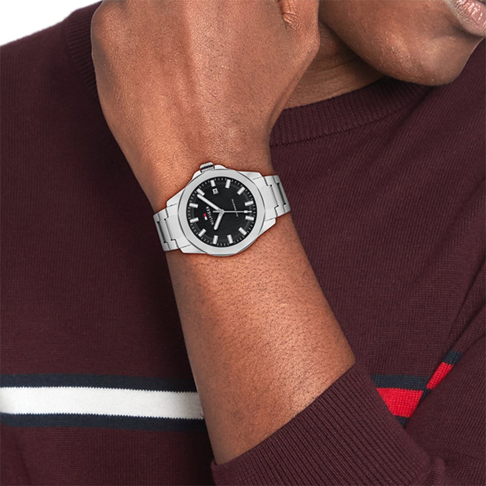 TOMMY HILFIGER Montre TOMMY HILFIGER Homme Lars en Acier 1710692