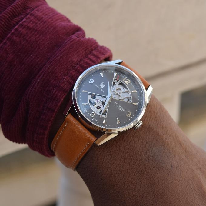 LIP Montre LIP Himalaya Sablier Homme Automatique en Cuir Marron 671572