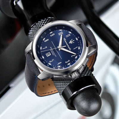 MASERATI Montre Maserati Homme Successo en Cuir Bleu R8851121003