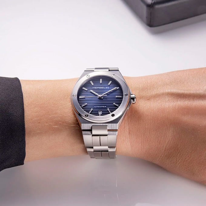 MICHEL HERBELIN Montre HERBELIN Unisexe Cap Camarat Automatique en Acier 1545B15
