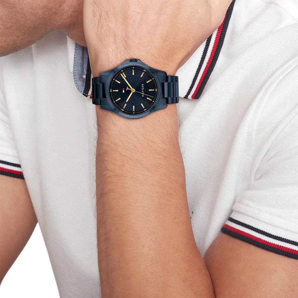 TOMMY HILFIGER Montre TOMMY HILFIGER Homme Bruce en Acier Bleu 1710742