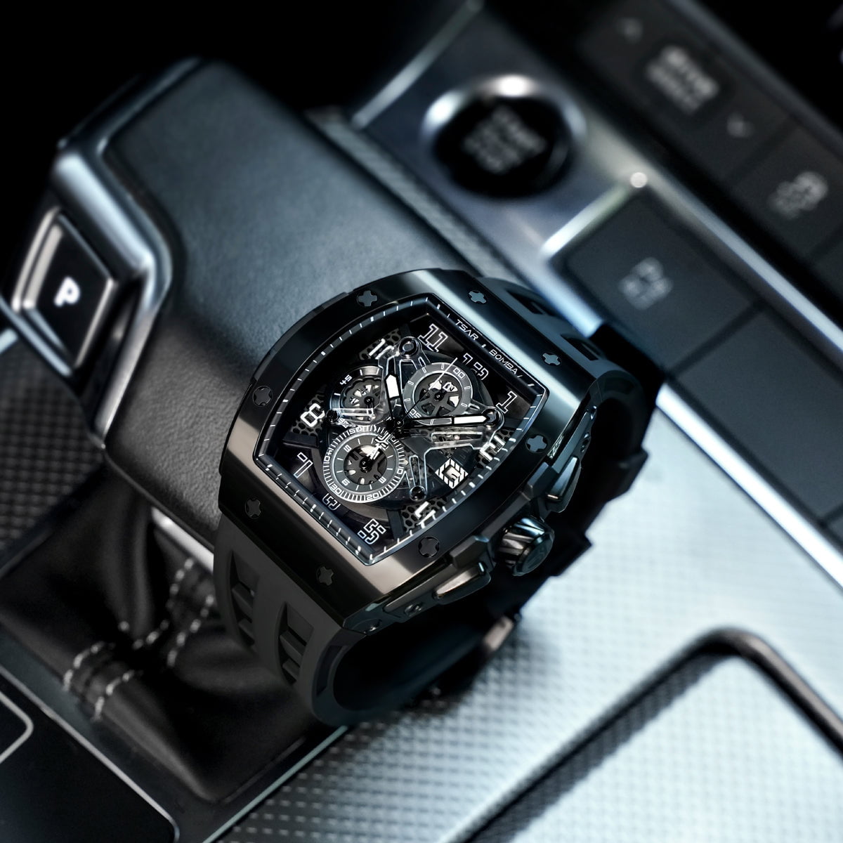 TSAR BOMBA Montre TSAR BOMBA Homme  Elemental en Silicone Noir TB8211Q04