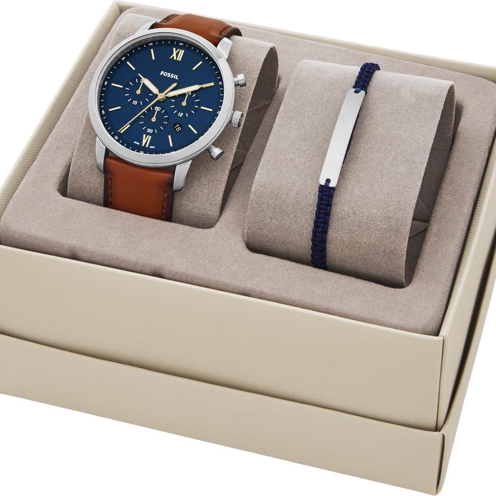 FOSSIL Coffret Montre et son bracelet FOSSIL Neutra Chronographe en Cuir Marron FS5708SET